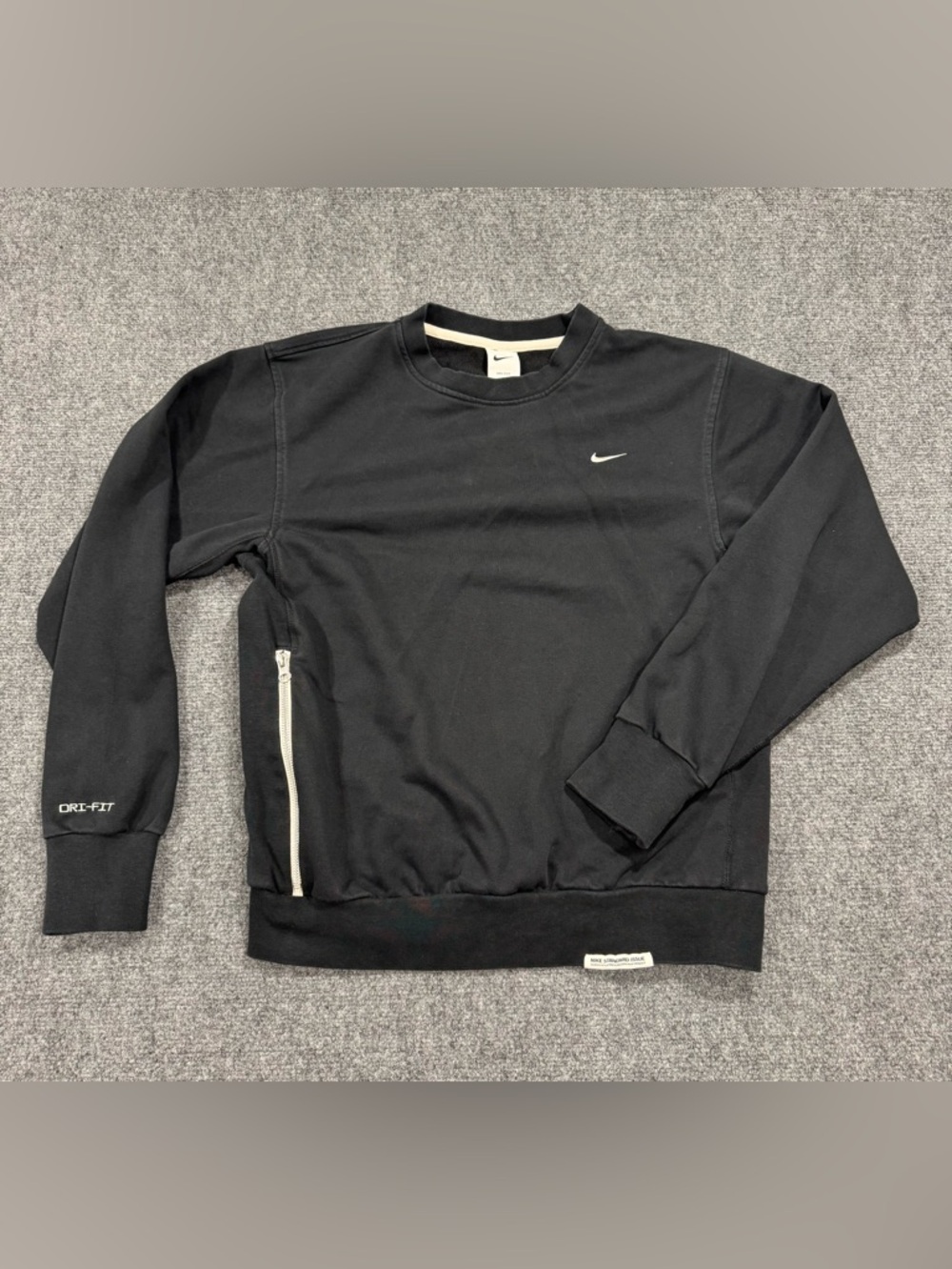 Nike Dri-Fit Men's Small Standard Issue Basketball Crew Loose Fit Sweatshirt